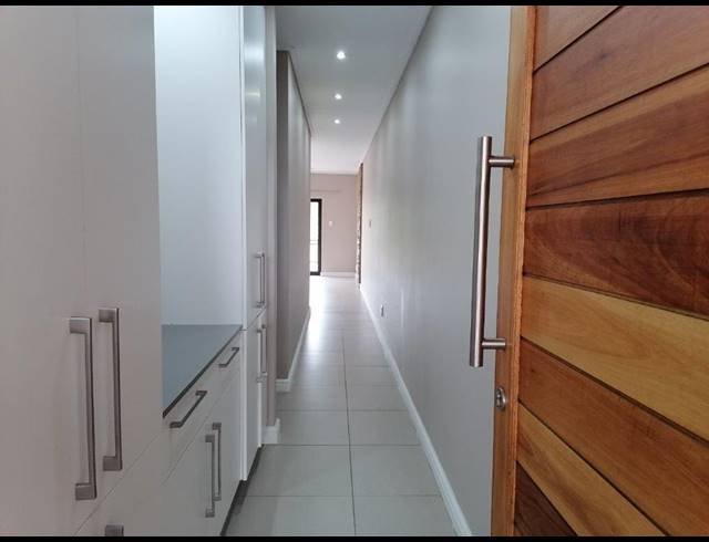 2 BEDROOM APARTMENT RENTED IN SUMMERSTRAND